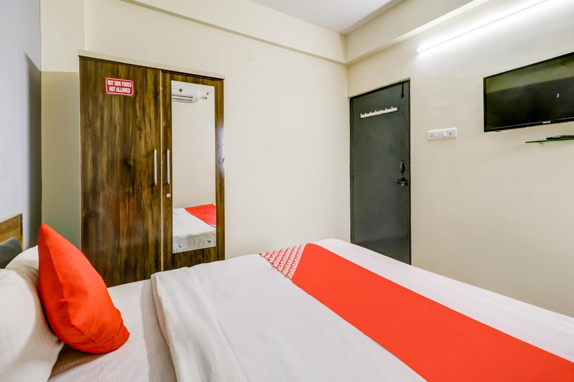 Hotel O The Crown Inn Nagpur Zewnętrze zdjęcie