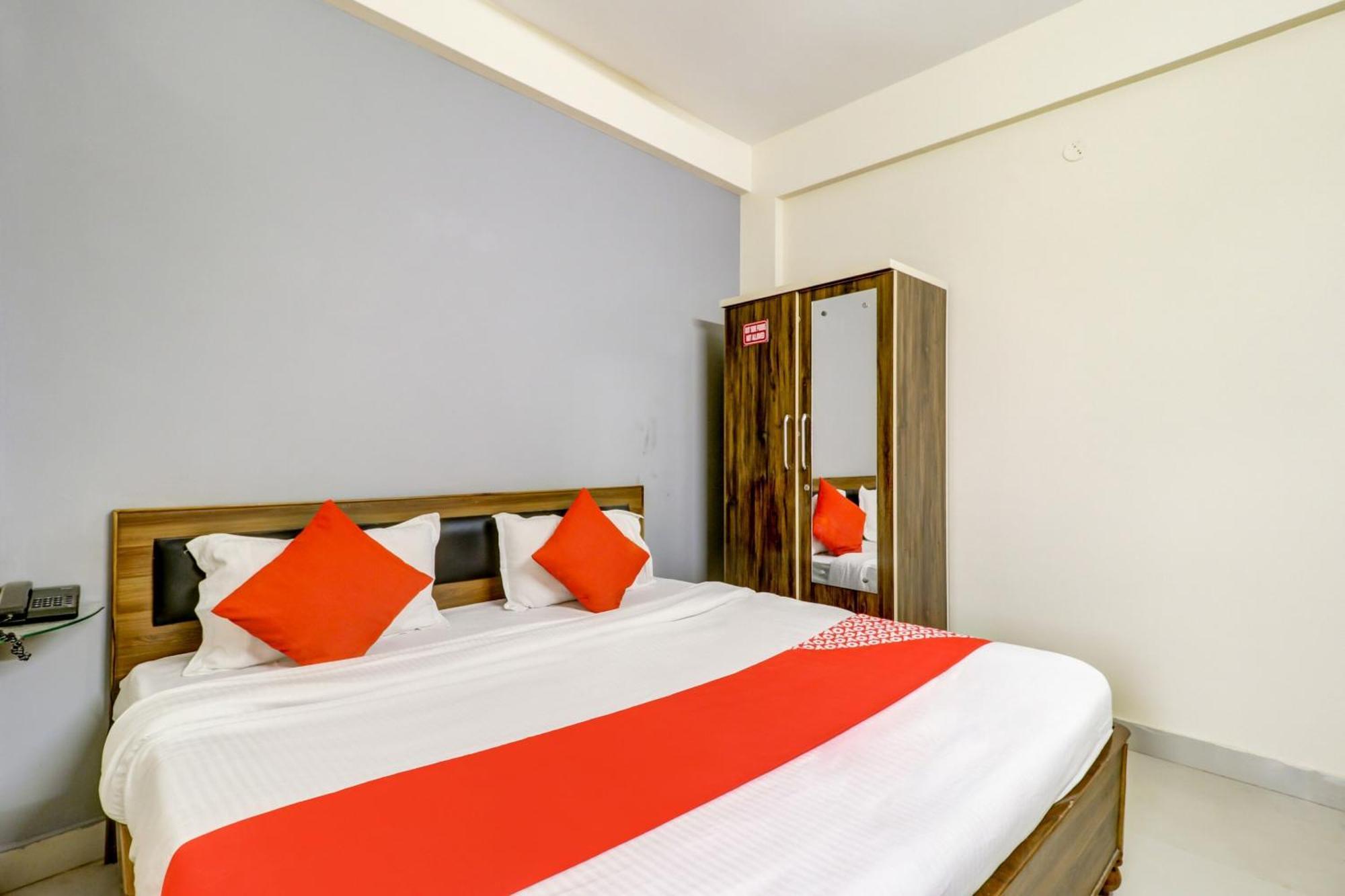 Hotel O The Crown Inn Nagpur Zewnętrze zdjęcie